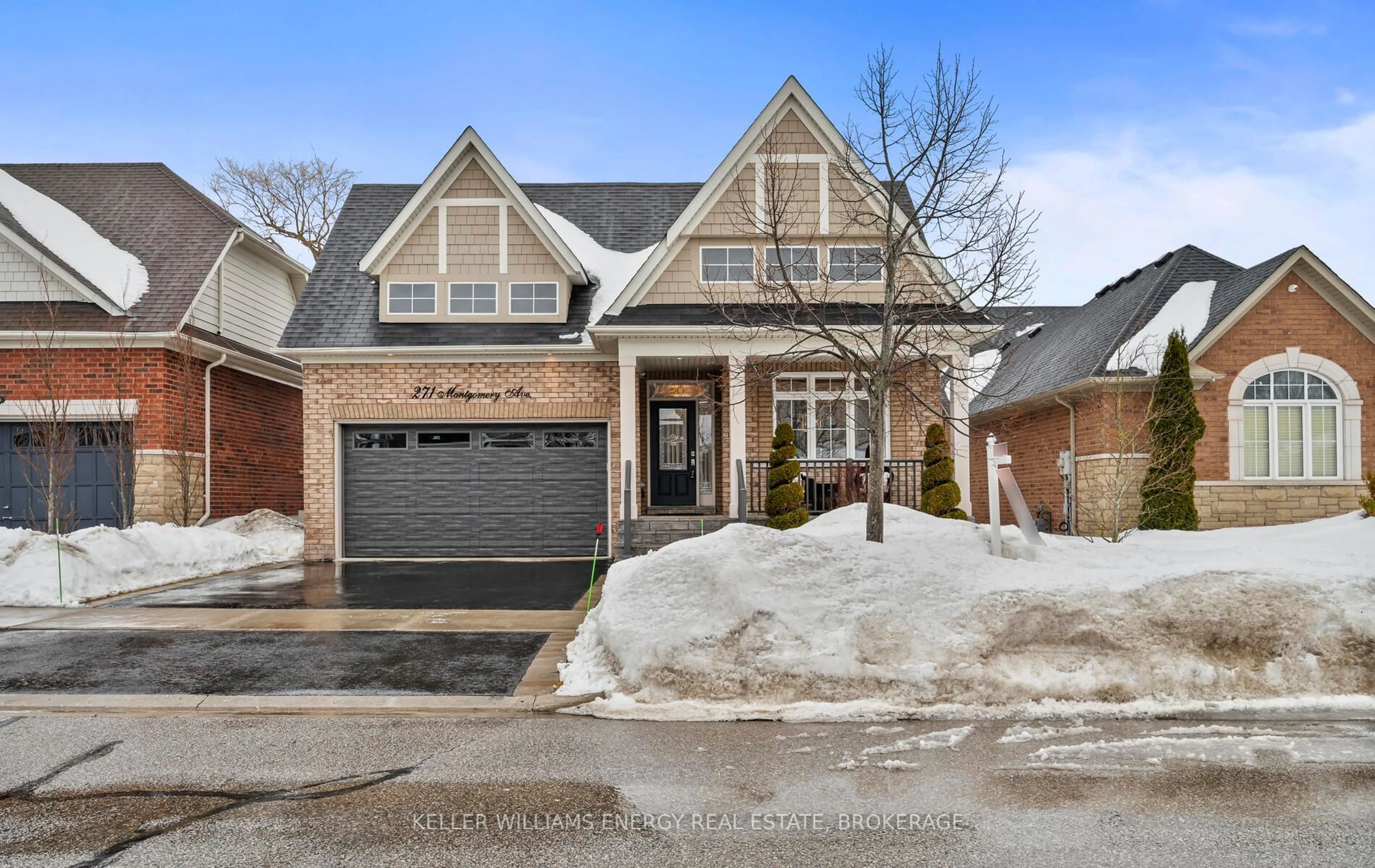 Home with brick exterior material, street for 271 Montgomery Ave, Whitby Ontario L1M 0B7