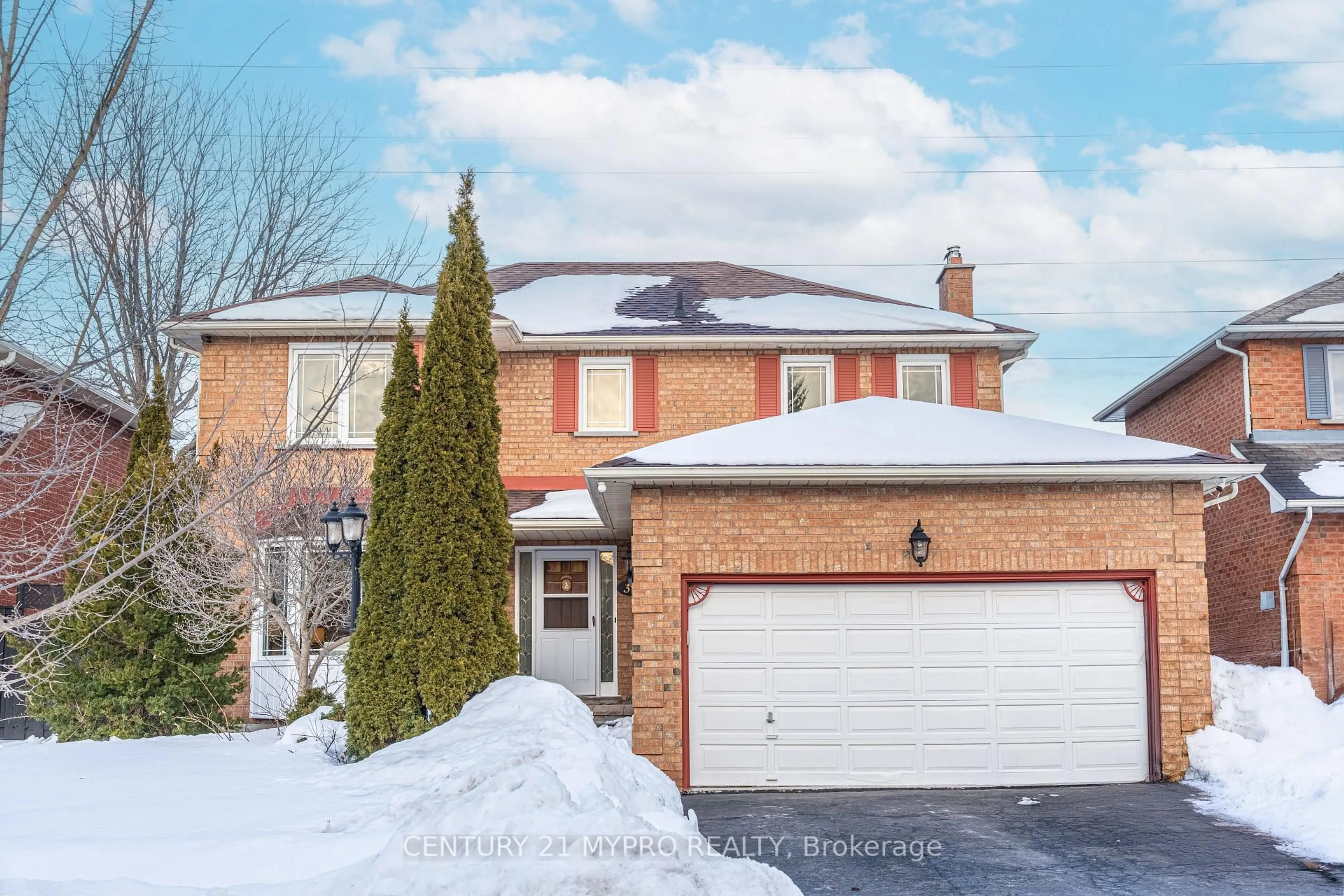 Home with brick exterior material, street for 39 Ingleborough Dr, Whitby Ontario L1N 8J7