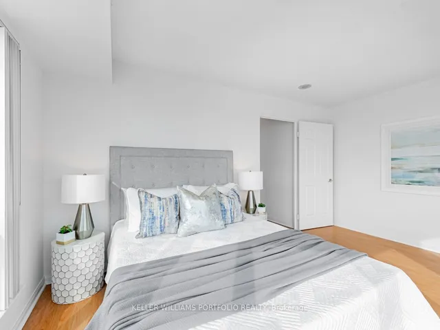 Additional property image - 11 Lee Centre Dr Unit PH208