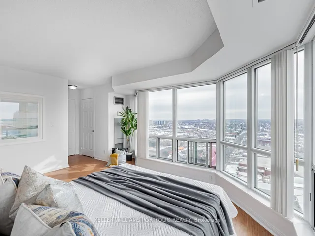 Additional property image - 11 Lee Centre Dr Unit PH208