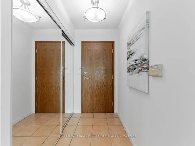 Additional property image - 11 Lee Centre Dr Unit PH208