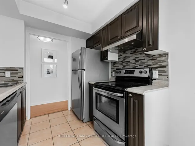Additional property image - 11 Lee Centre Dr Unit PH208