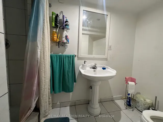 Additional property image - 212 Manse Rd