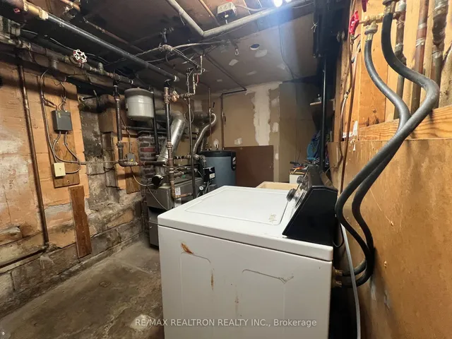 Additional property image - 212 Manse Rd
