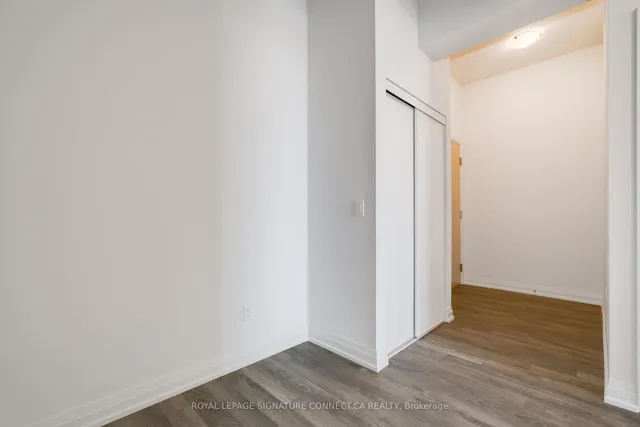 Additional property image - 10 Meadowglen Pl Unit 805