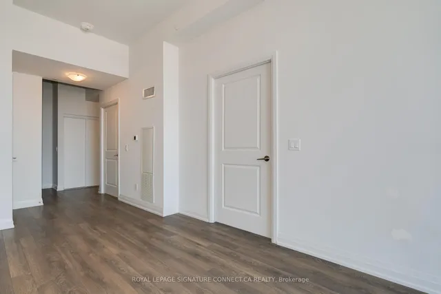 Additional property image - 10 Meadowglen Pl Unit 805