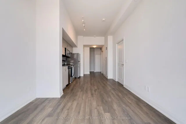 Additional property image - 10 Meadowglen Pl Unit 805