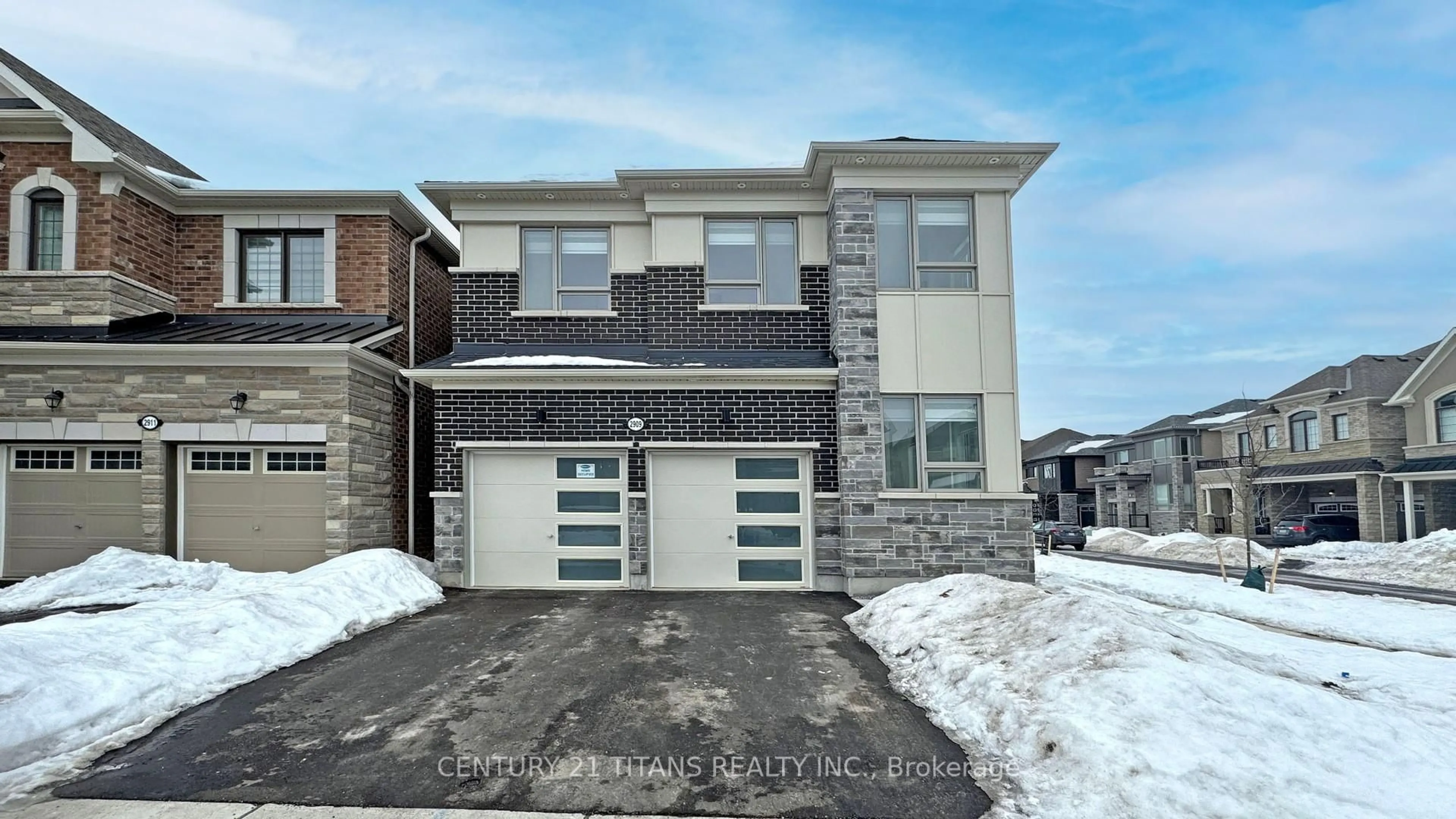 Home with brick exterior material, street for 2909 Scotch Pine Lane, Pickering Ontario L1V 2P8