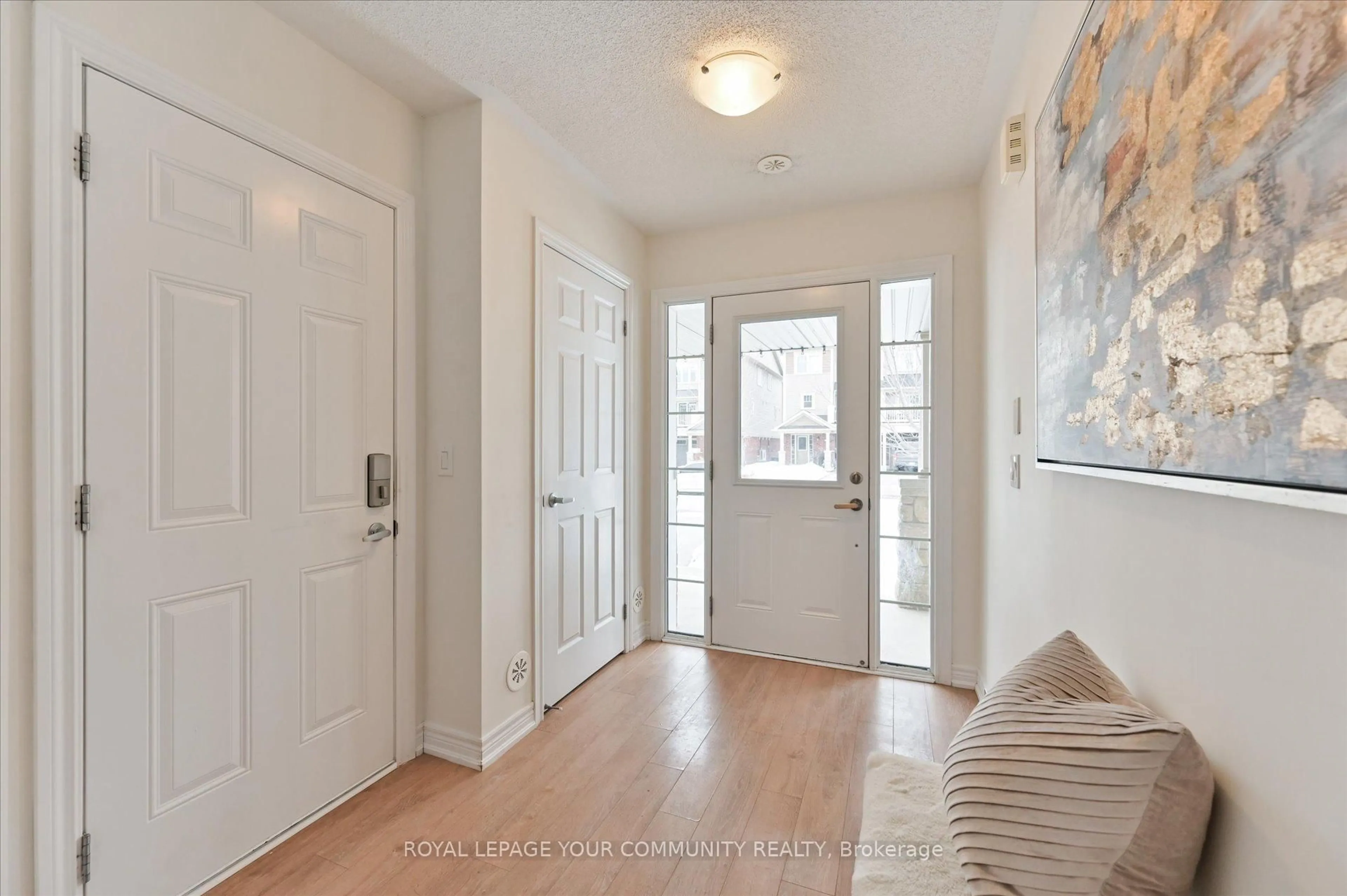 Indoor entryway for 80 Tabaret Cres, Oshawa Ontario L7L 0G5