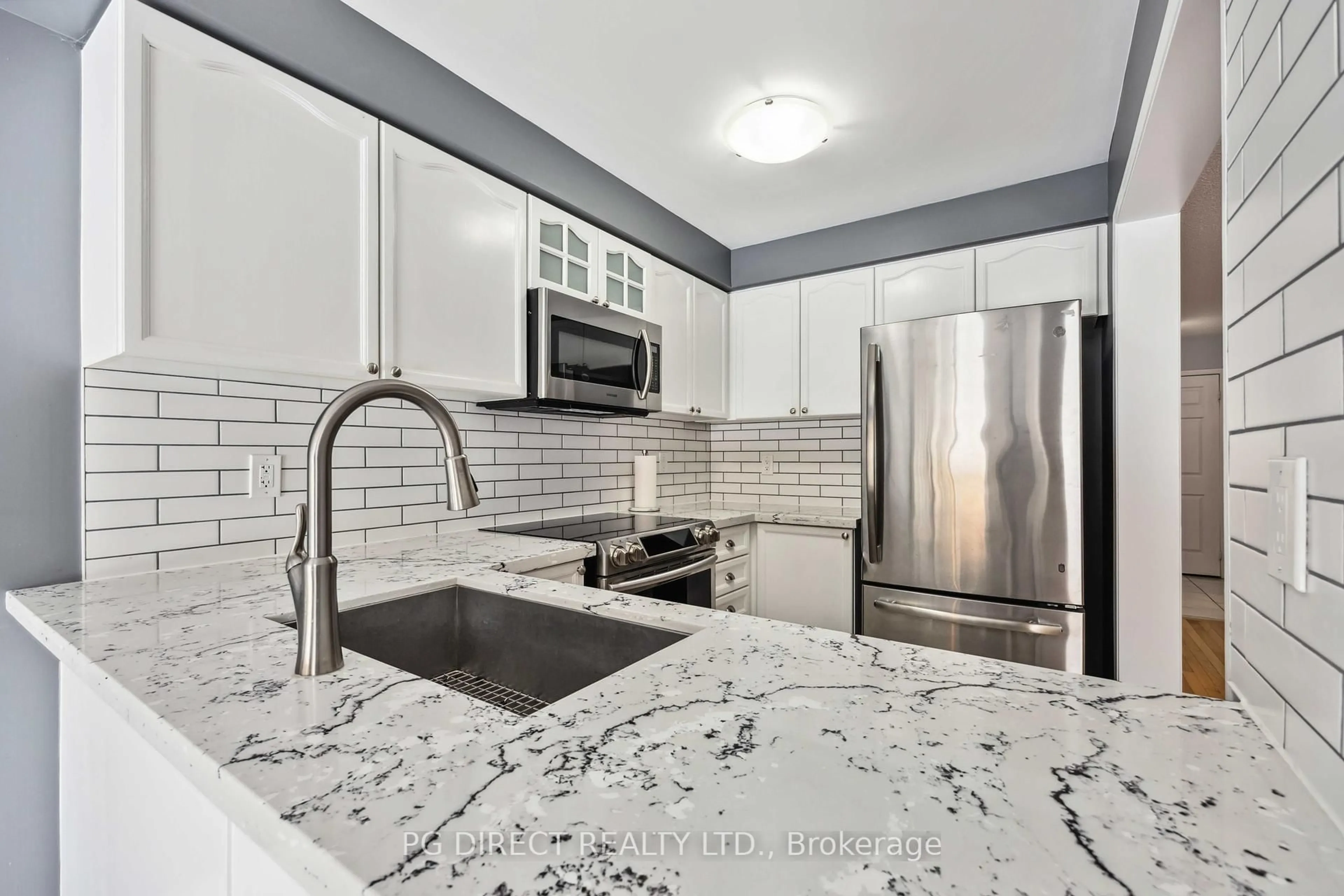 Open concept kitchen, ceramic/tile floor for 24 Andona Cres, Toronto Ontario M1C 5J6