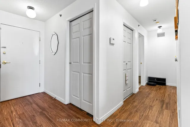 Additional property image - 684 Warden Ave Unit 408