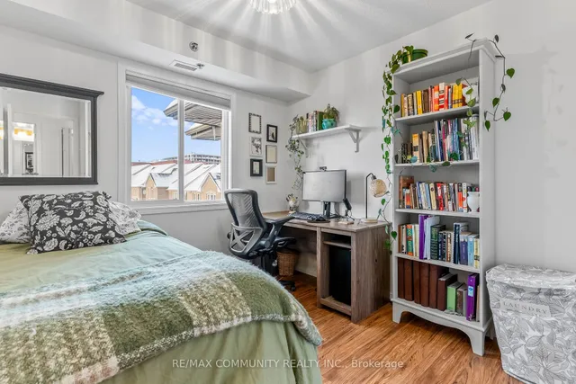 Additional property image - 684 Warden Ave Unit 408