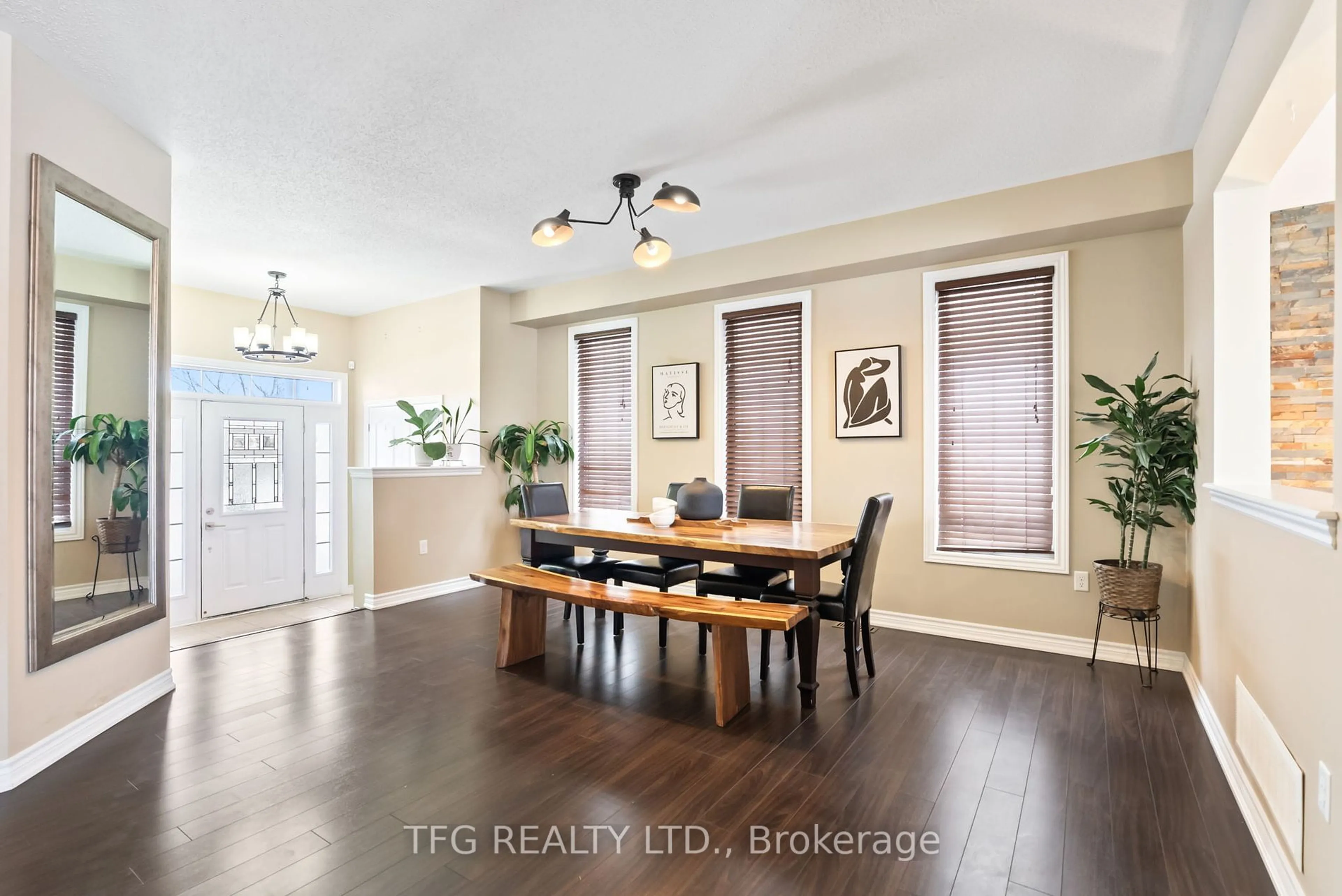 Dining room, wood/laminate floor for 35 Hayman St, Clarington Ontario L1E 0C9