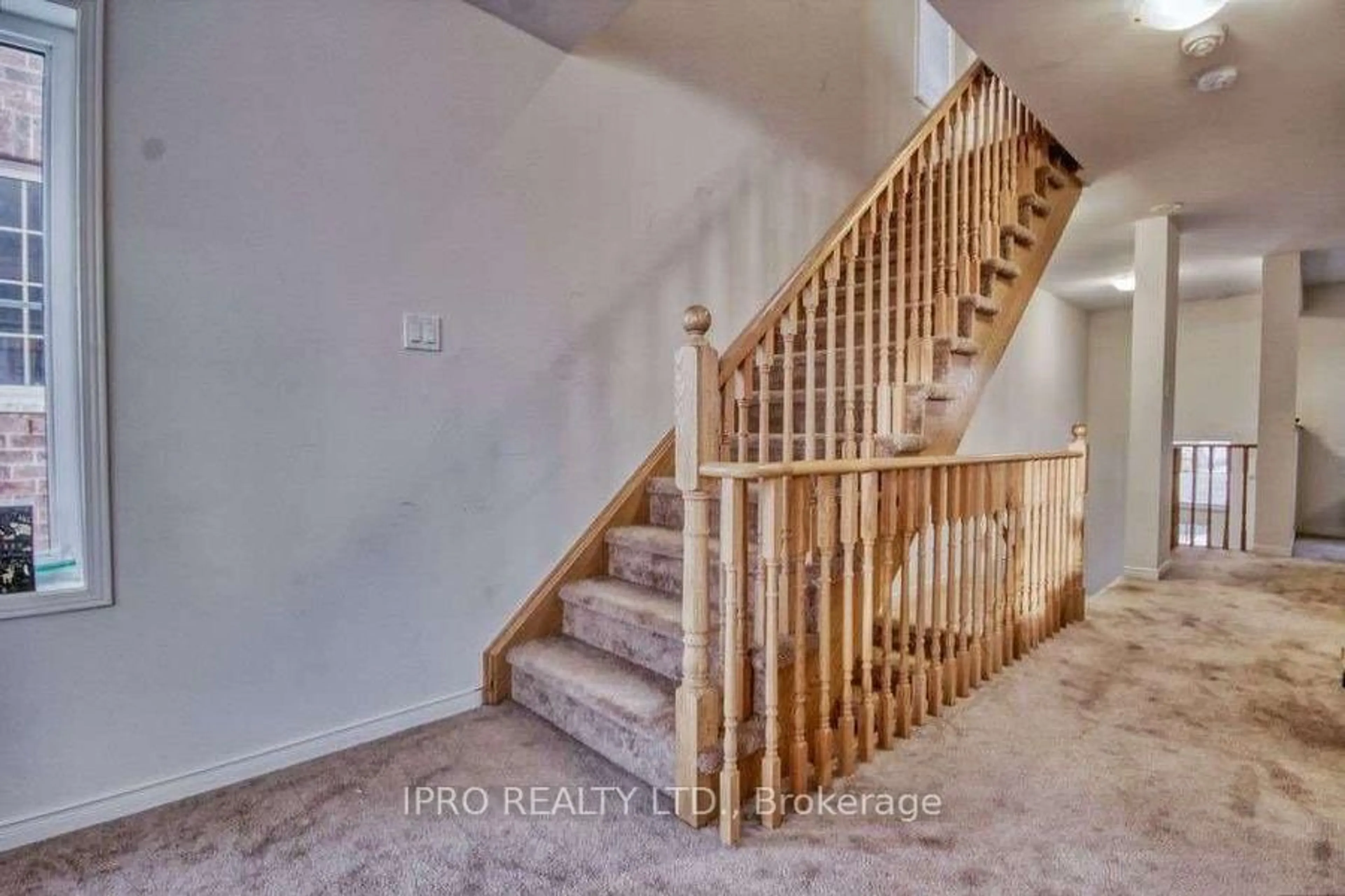 Stairs for 2476 Bromus Path, Oshawa Ontario L1L 0K7