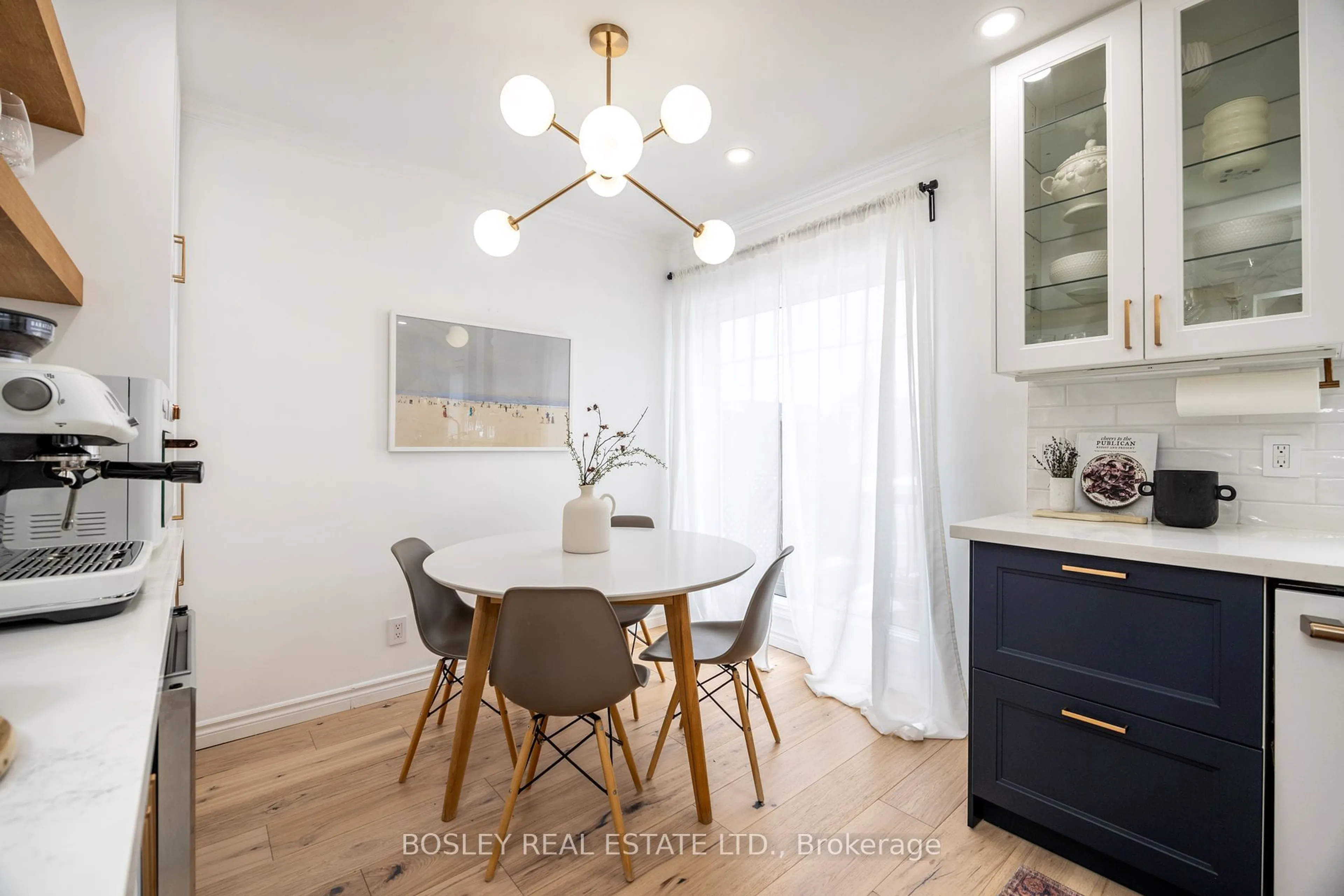 Dining room, wood/laminate floor for 106 Foxridge Dr, Toronto Ontario M1K 2G7