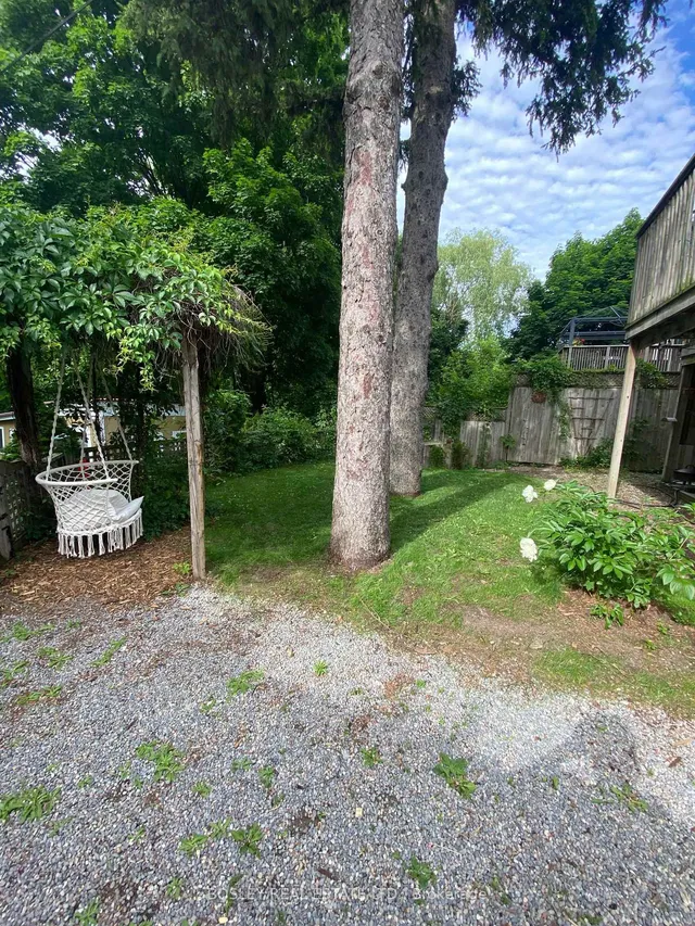 Additional property image - 106 Foxridge Dr