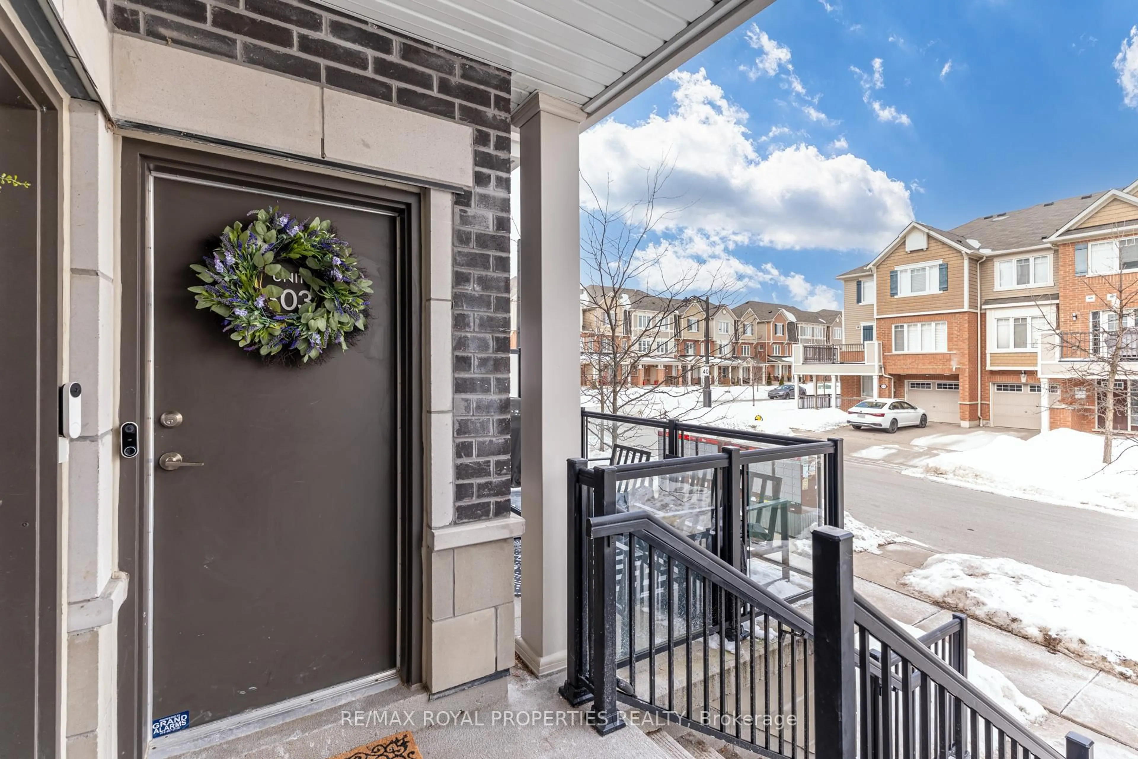 Indoor entryway for 1711 Pure Springs Blvd #303, Pickering Ontario L1X 0E3