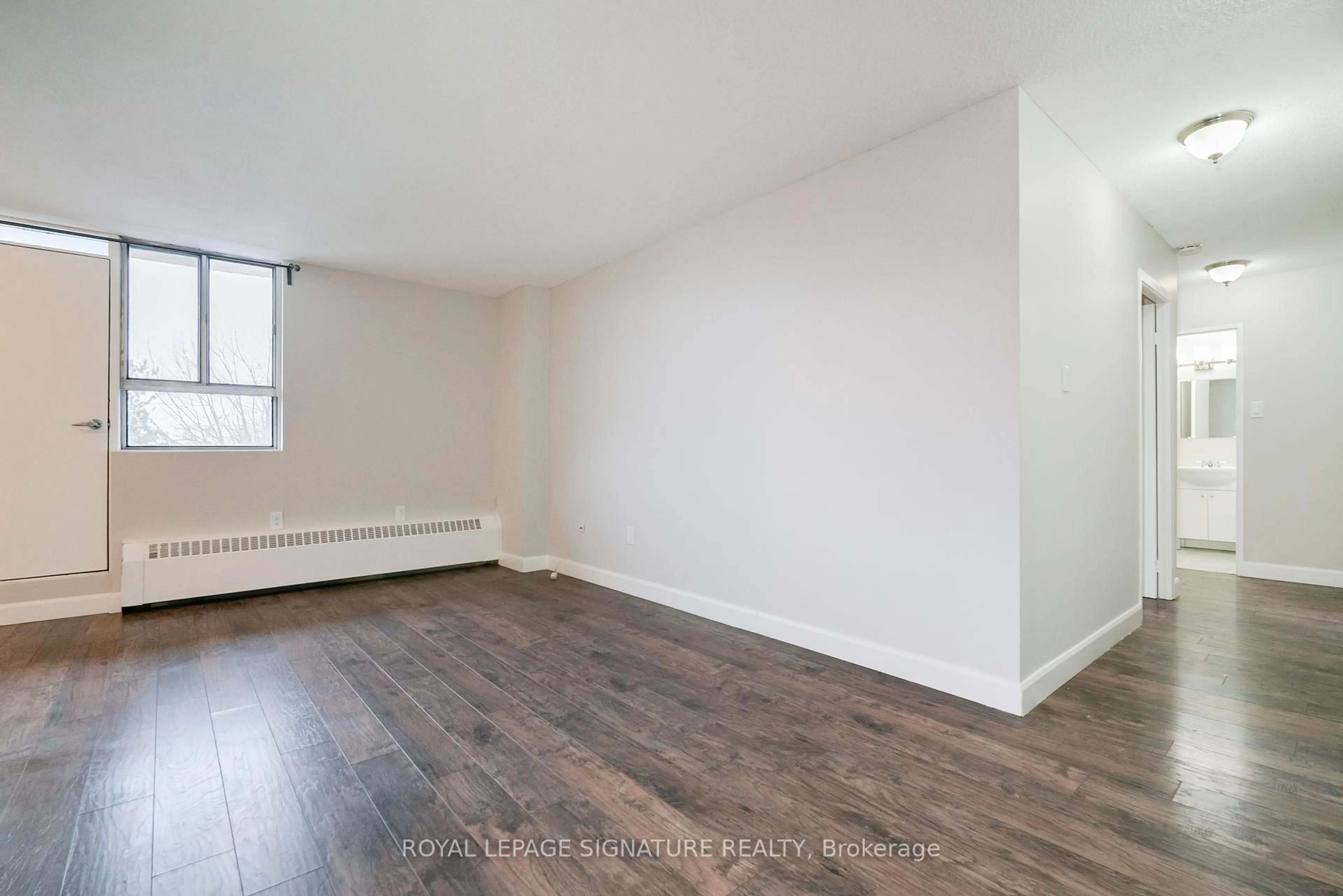 A pic of a room for 100 Dundalk Dr #511, Toronto Ontario M1P 4V2