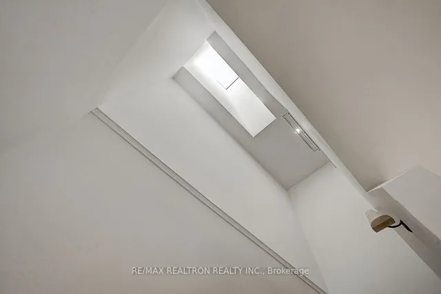 Additional property image - 67 West Burton Crt