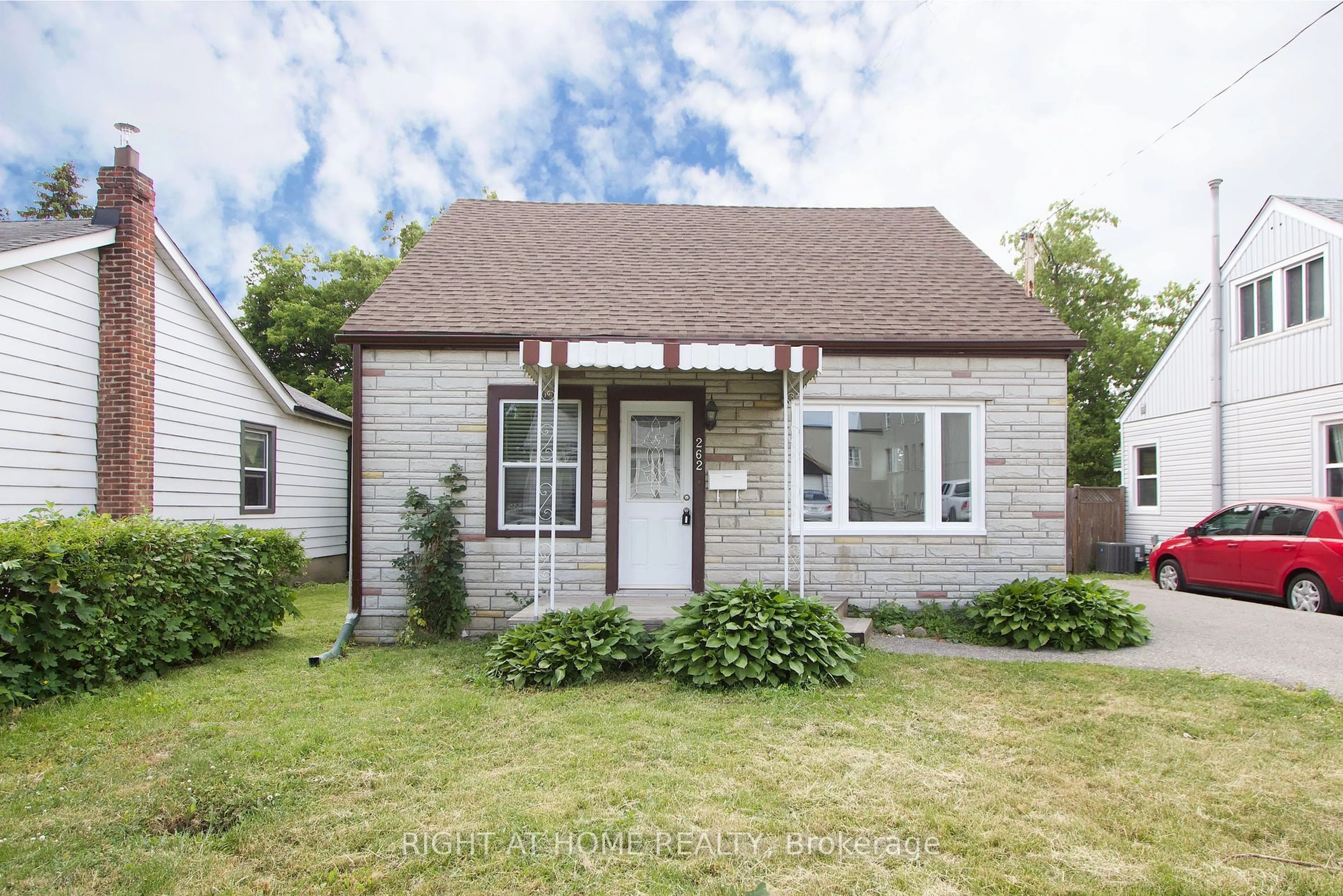 Unknown for 262 Drew St, Oshawa Ontario L1H 5A7