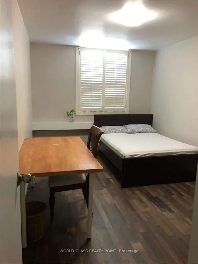 Additional property image - 3420 Eglinton Ave Unit 807
