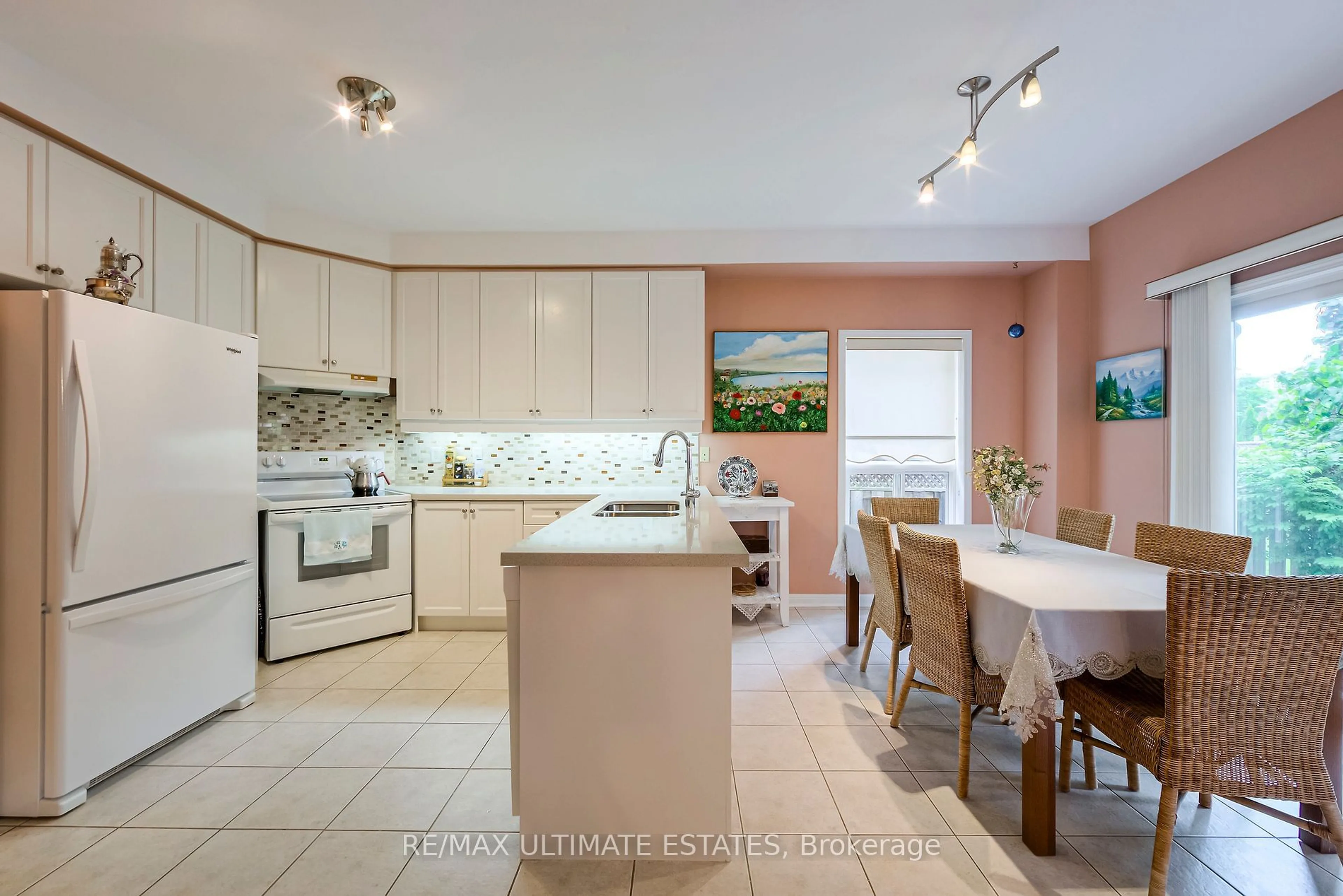 Open concept kitchen, ceramic/tile floor for 44 Candlebrook Cres, Toronto Ontario M1W 4B4