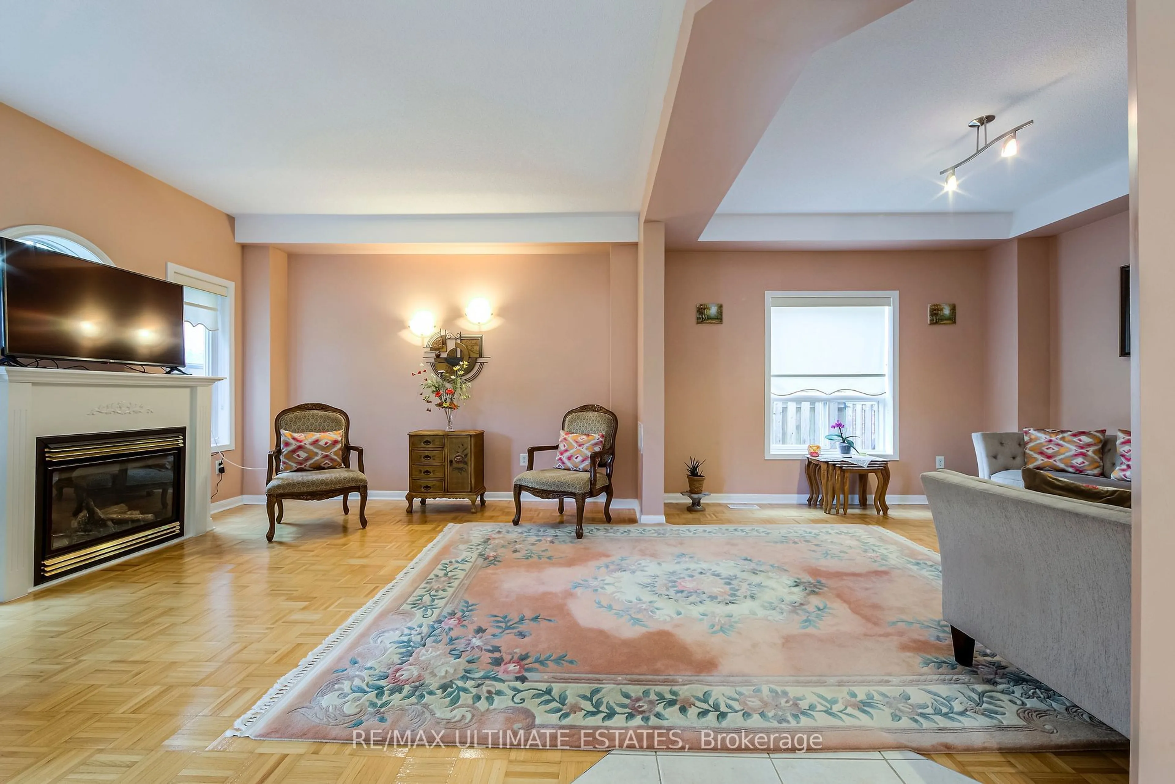 Indoor foyer for 44 Candlebrook Cres, Toronto Ontario M1W 4B4