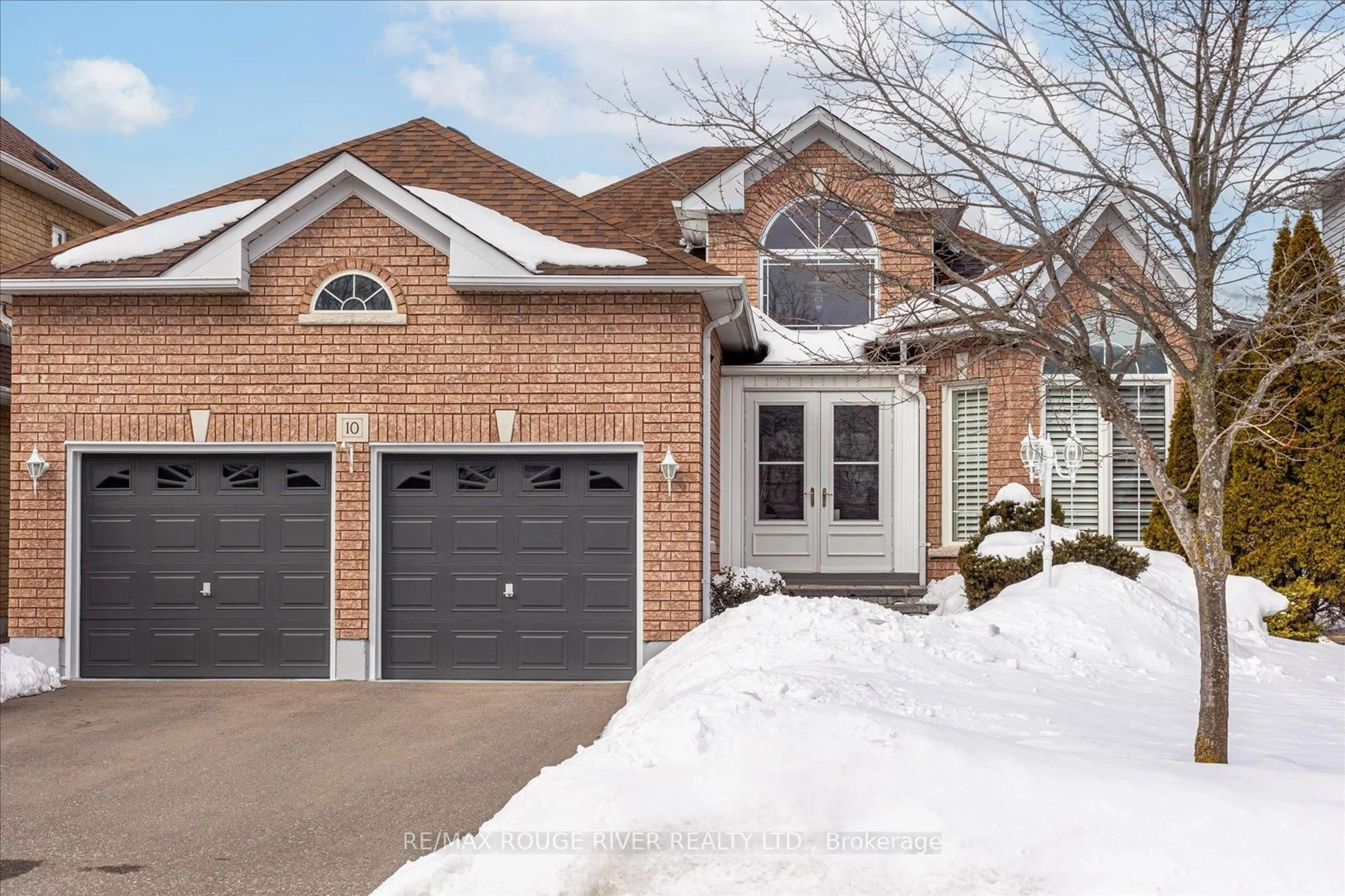 Home with brick exterior material, street for 10 Sandford Cres, Whitby Ontario L1R 2R7