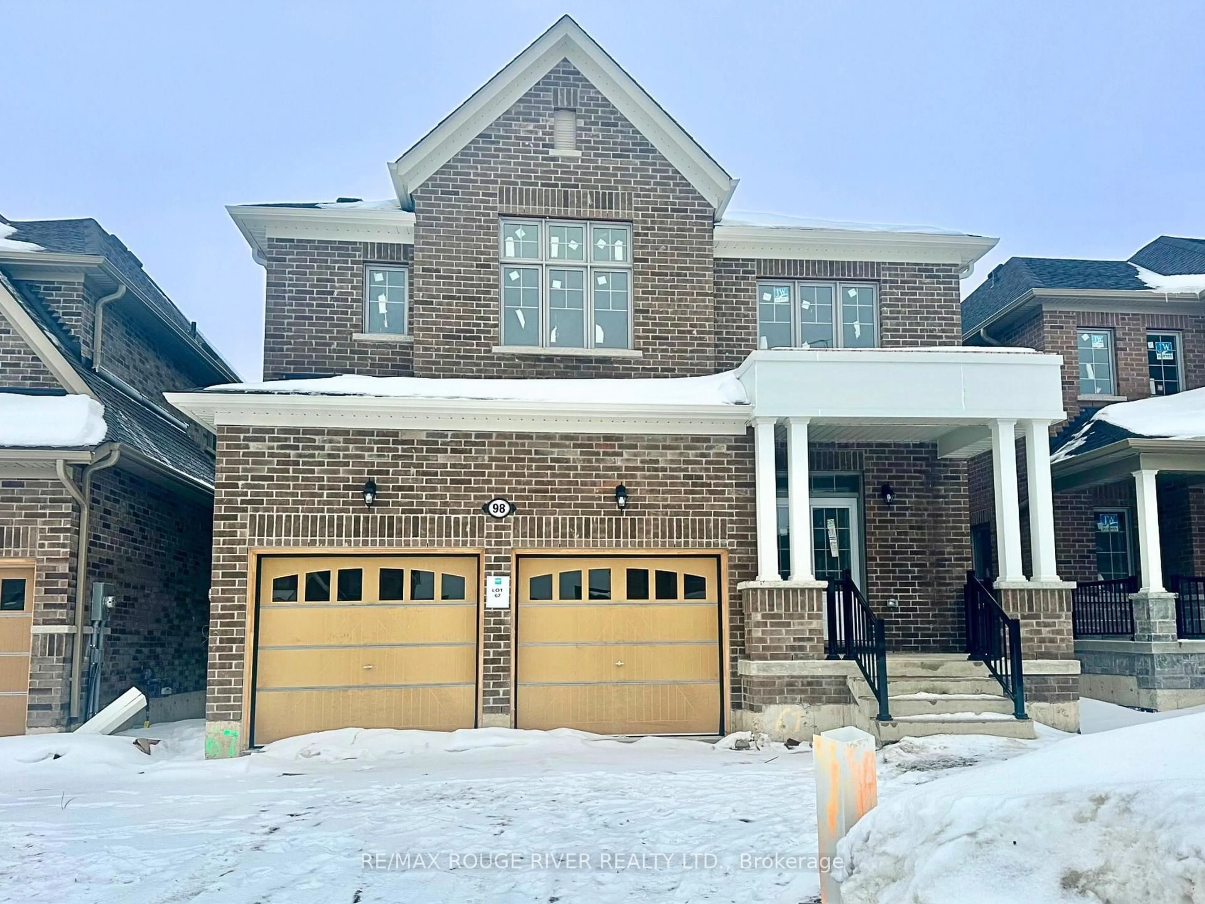 Home with brick exterior material, street for 98 North Garden Blvd, Scugog Ontario L9L 0E1