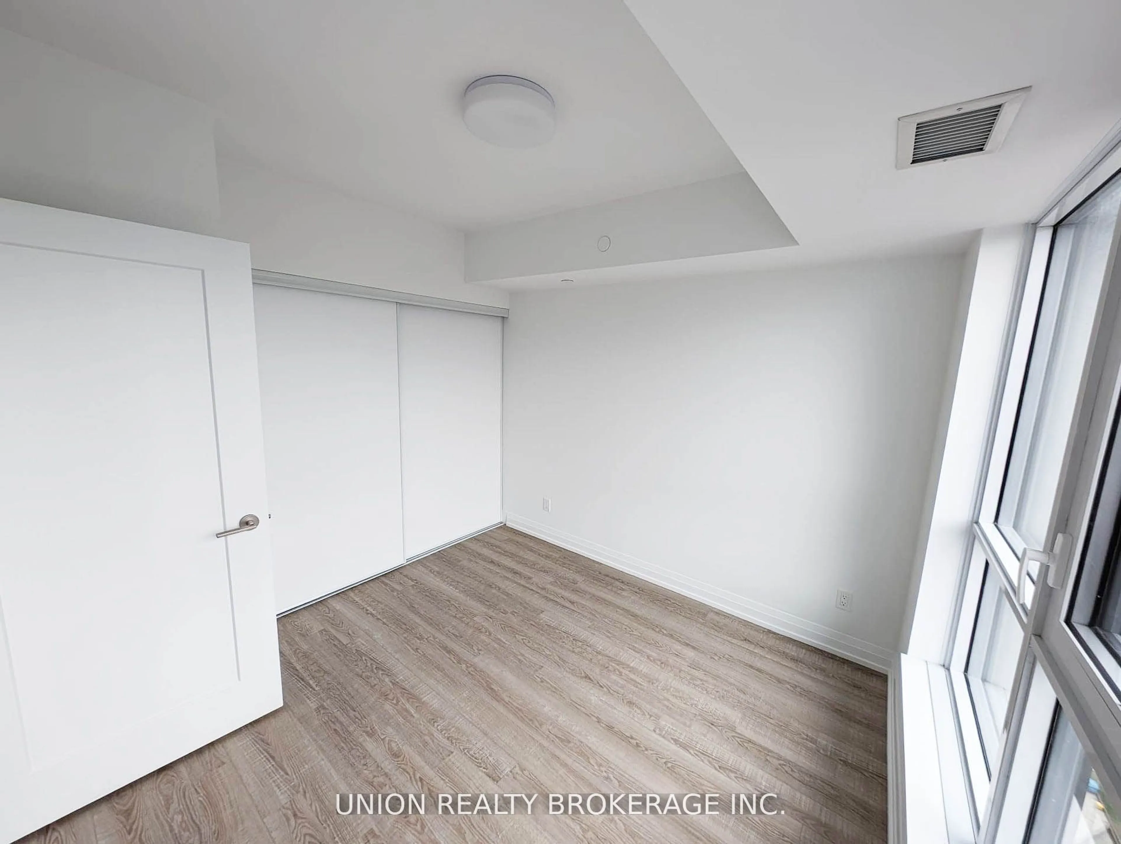 A pic of a room for 286 Main St #2609, Toronto Ontario M4C 0B3