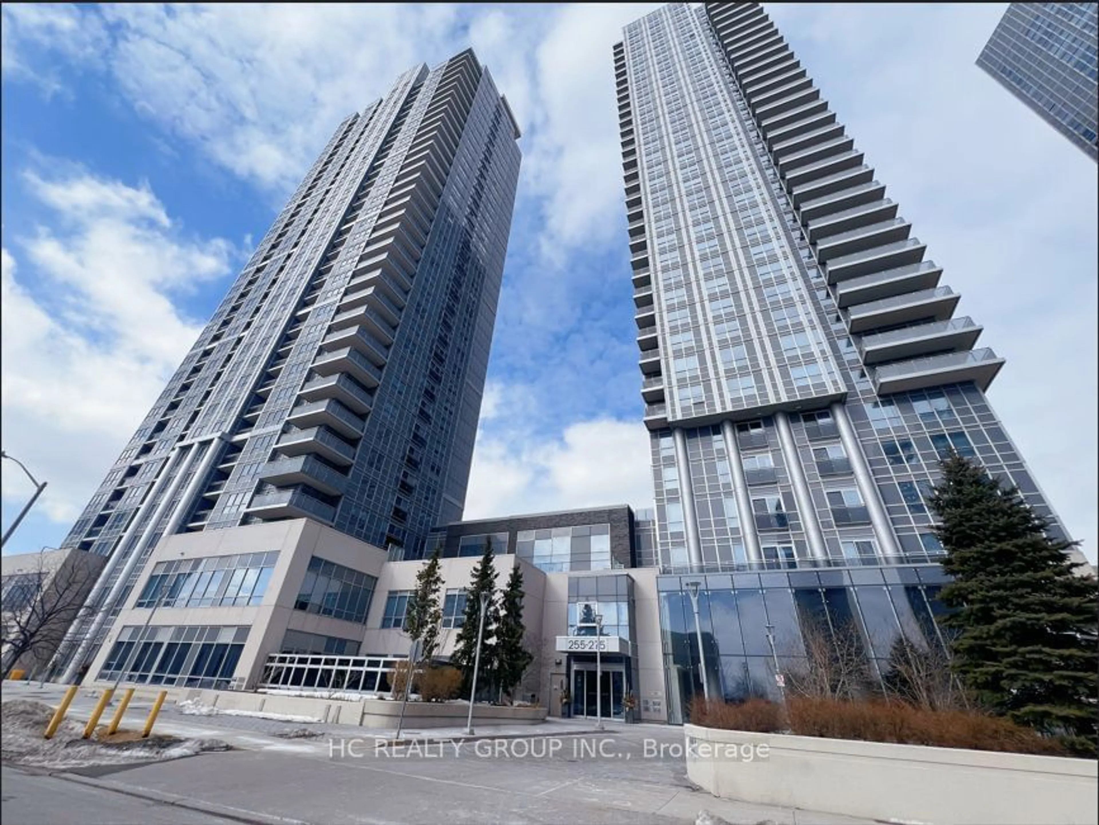 Indoor foyer for 255 Village Green Sq #3303, Toronto Ontario M1S 0L7