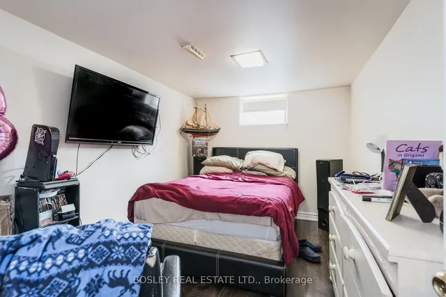 Additional property image - 11 Trinnell Blvd