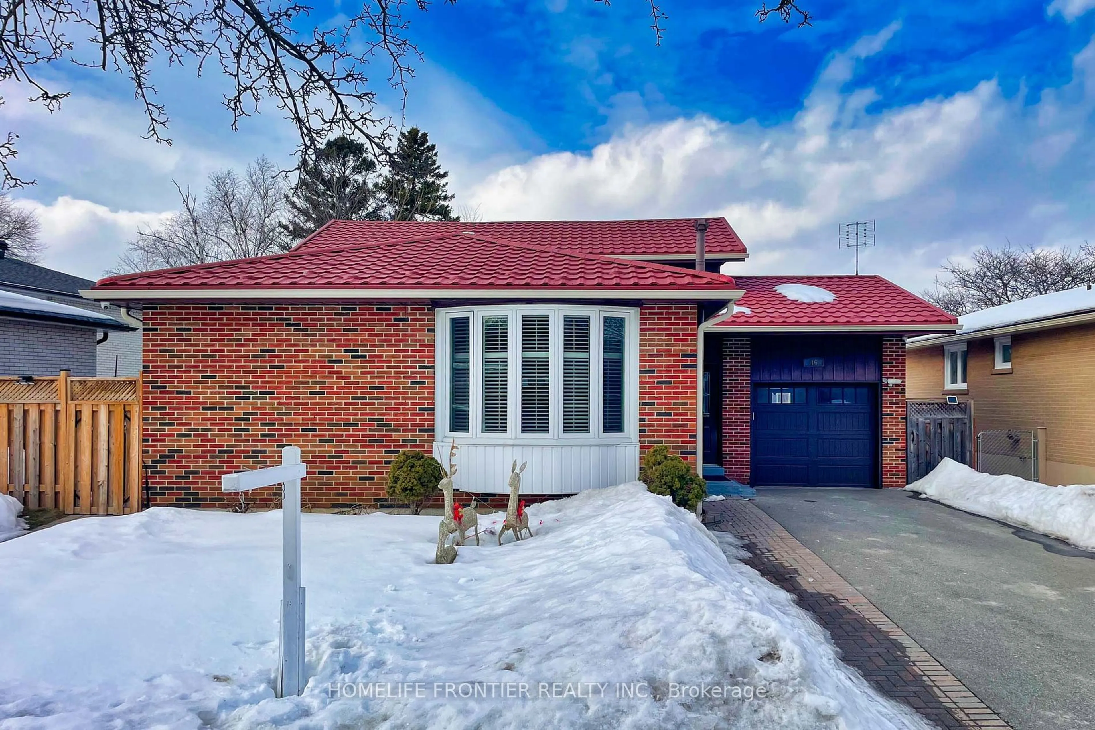 Home with brick exterior material, street for 16 Bridlington St, Toronto Ontario M1H 2L5