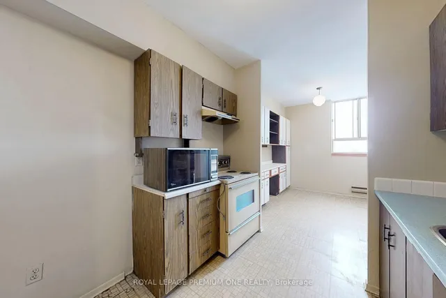 Additional property image - 1 Massey Sq Unit PH19