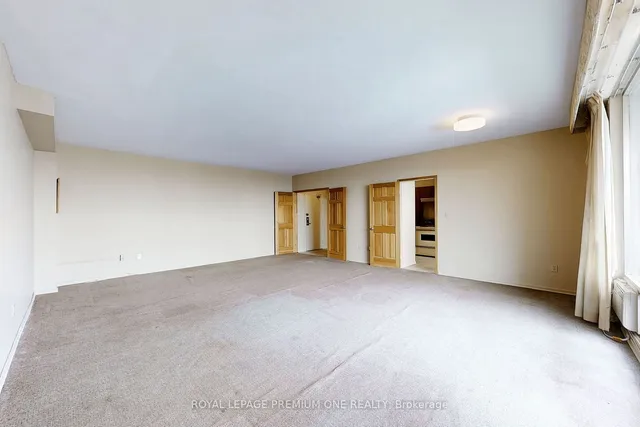 Additional property image - 1 Massey Sq Unit PH19