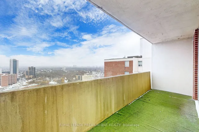 Additional property image - 1 Massey Sq Unit PH19