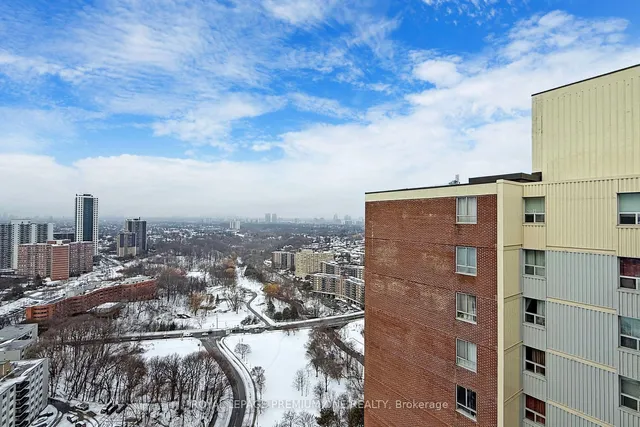 Additional property image - 1 Massey Sq Unit PH19