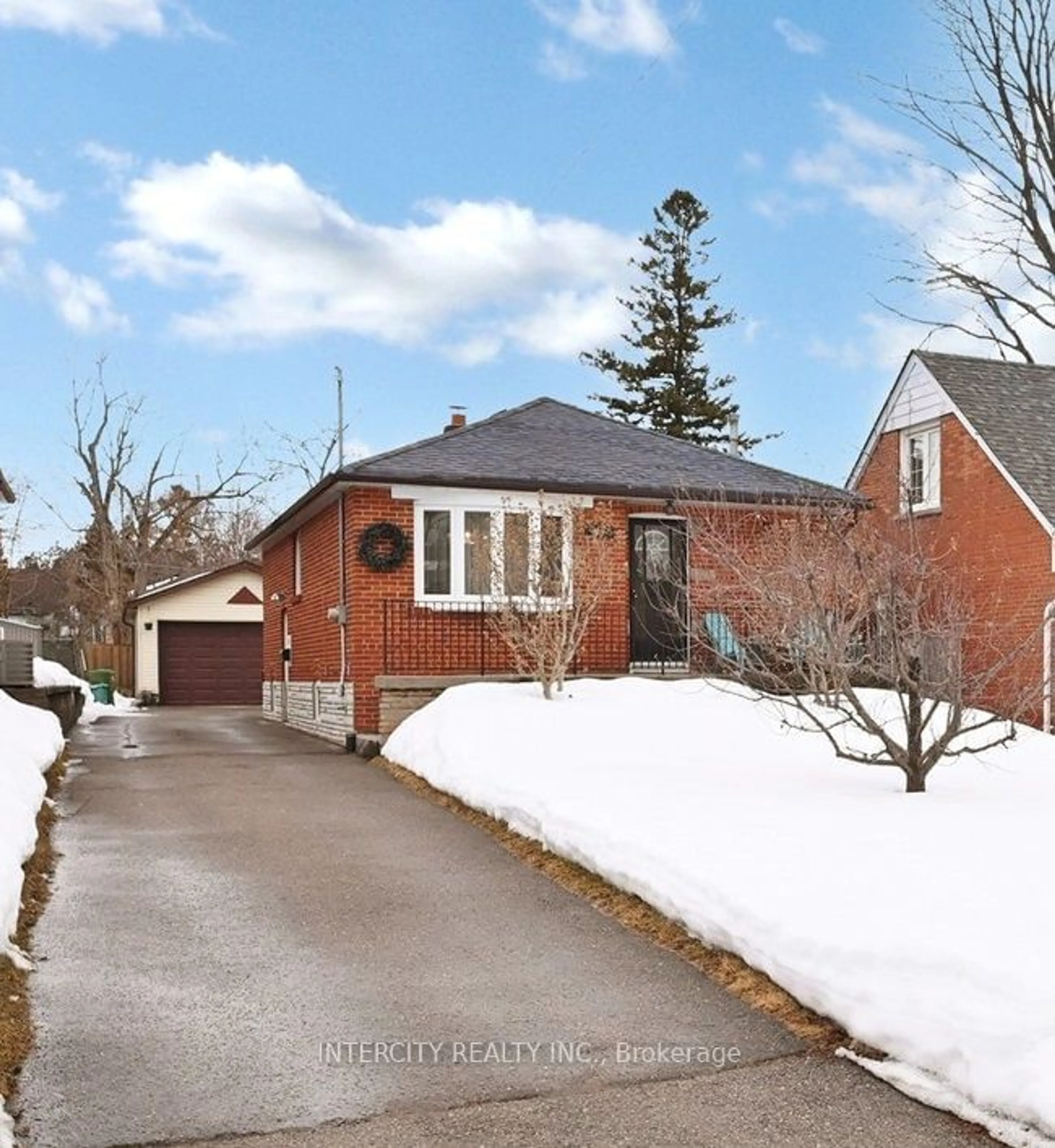 Home with brick exterior material, street for 14 Bayard Ave, Toronto Ontario M1R 4A3