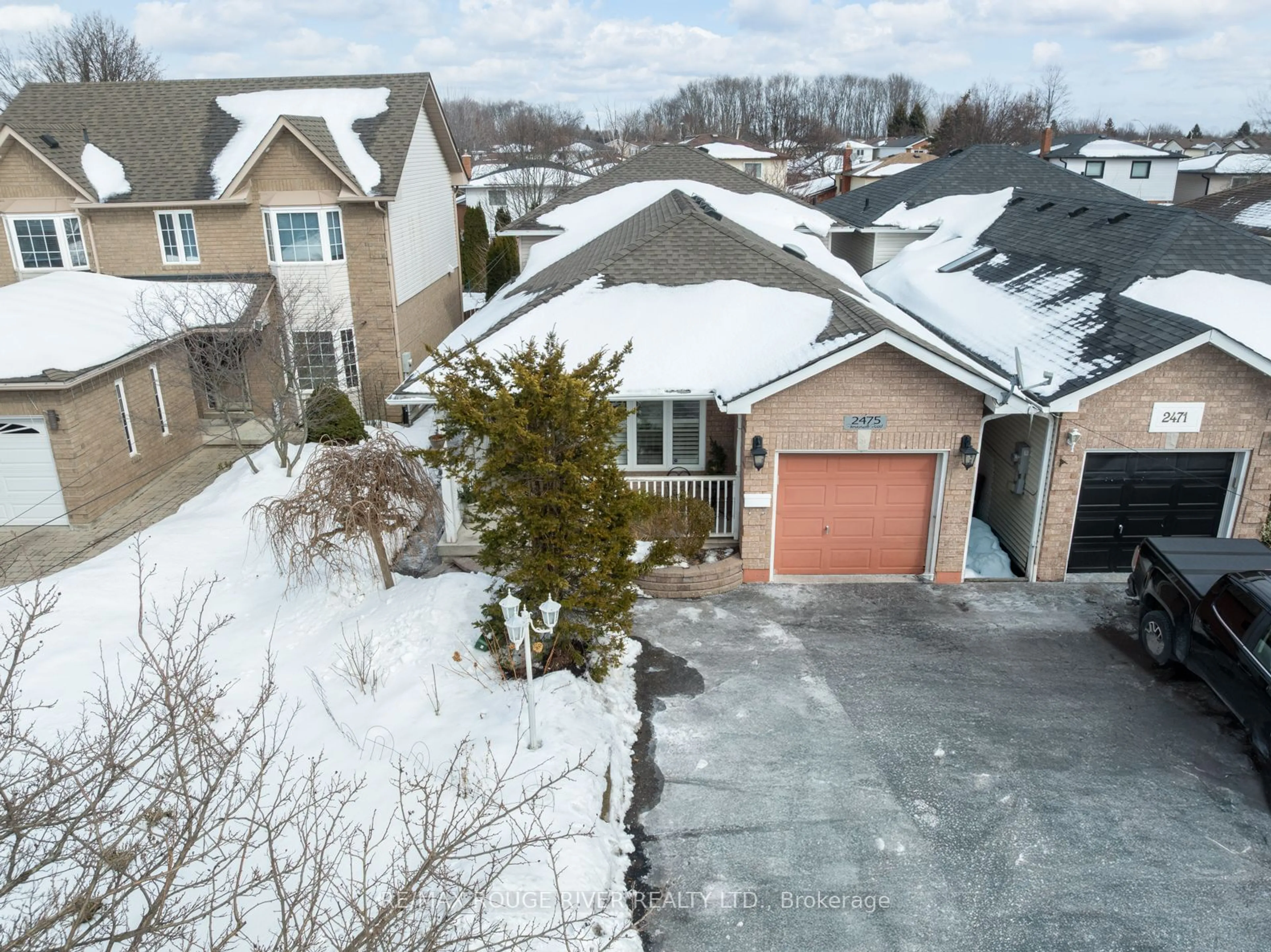 A pic from outside/outdoor area/front of a property/back of a property/a pic from drone, street for 2475 Prestonvale Rd, Clarington Ontario L1E 2S1