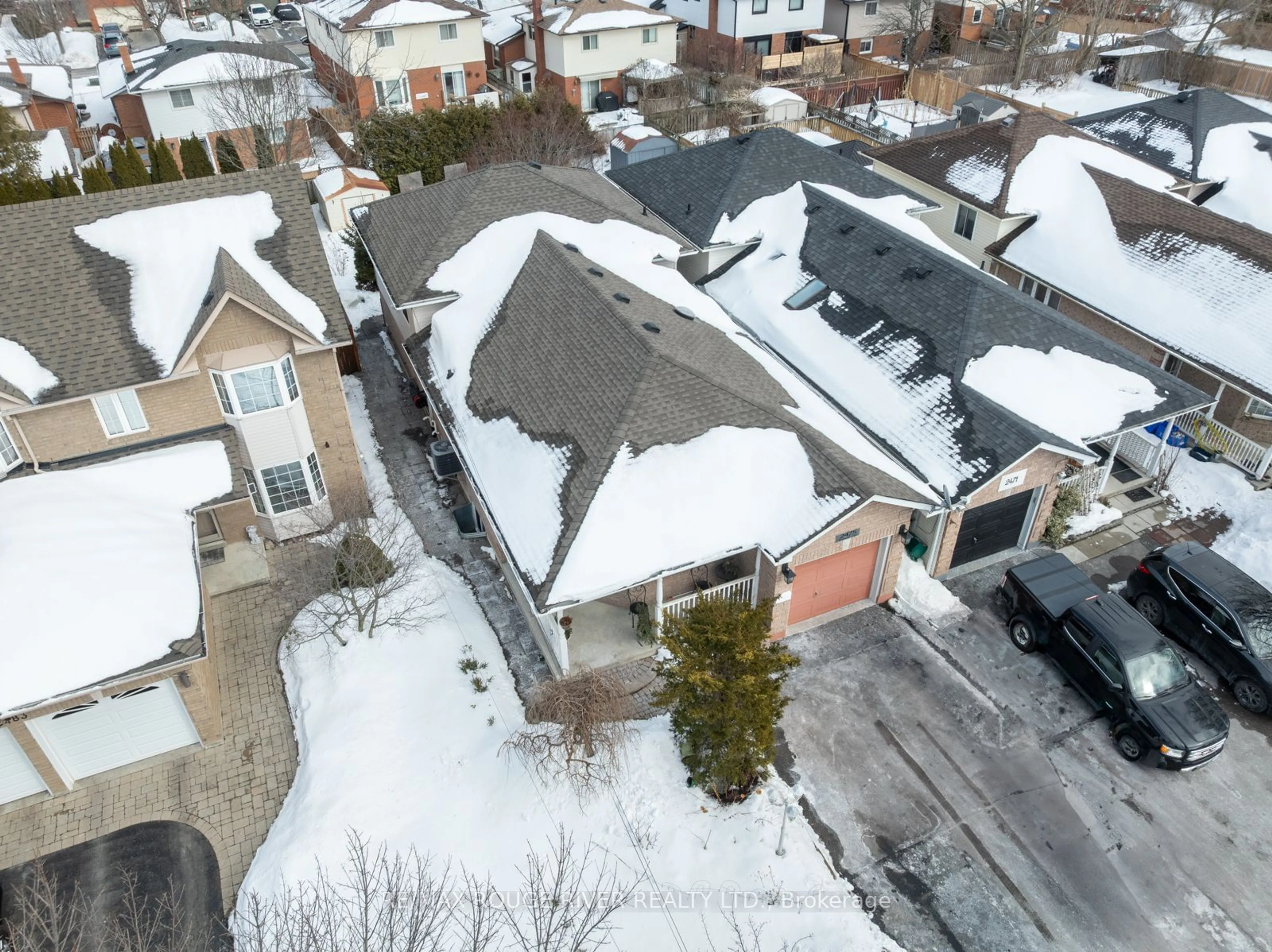 A pic from outside/outdoor area/front of a property/back of a property/a pic from drone, street for 2475 Prestonvale Rd, Clarington Ontario L1E 2S1