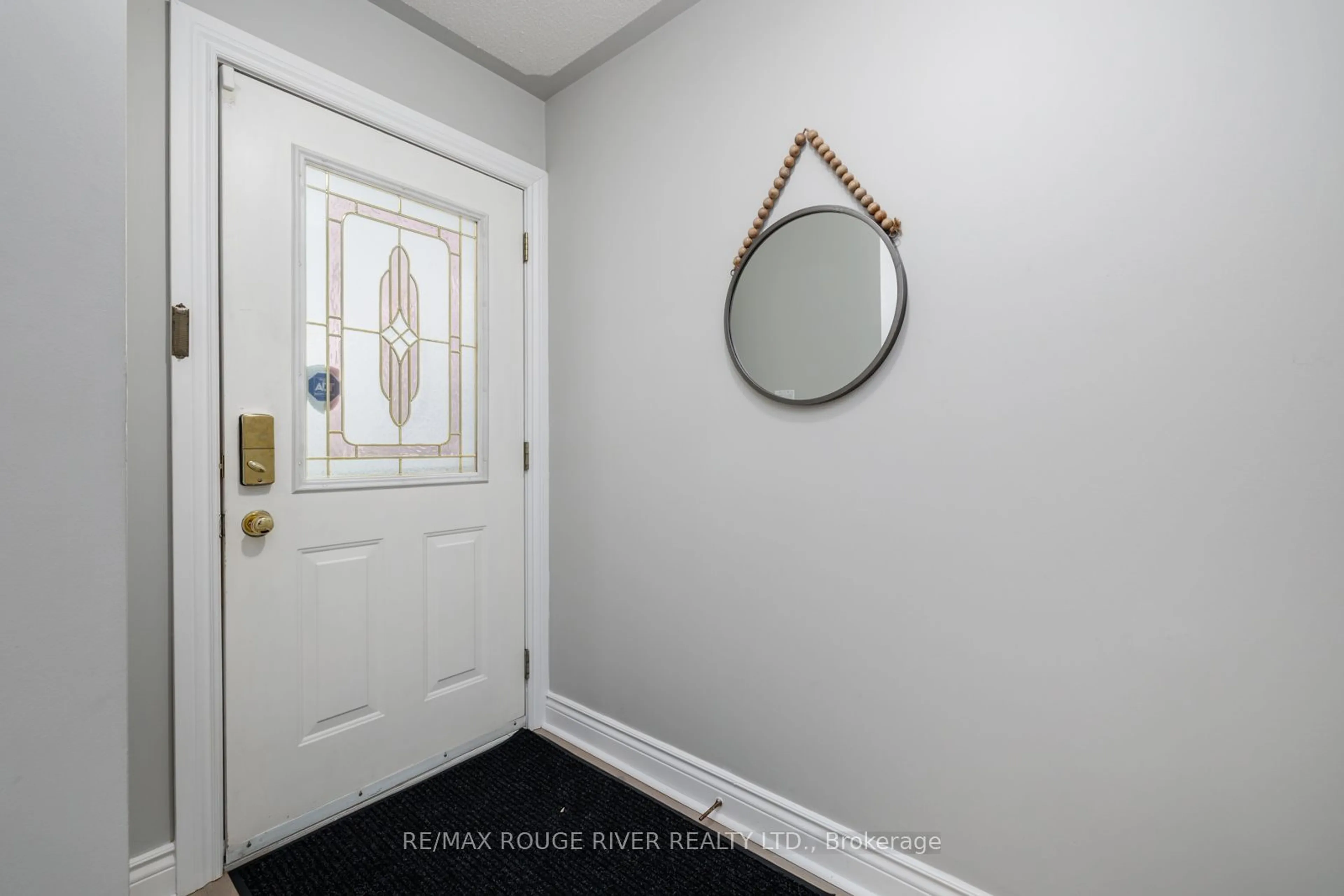 Indoor entryway for 2475 Prestonvale Rd, Clarington Ontario L1E 2S1