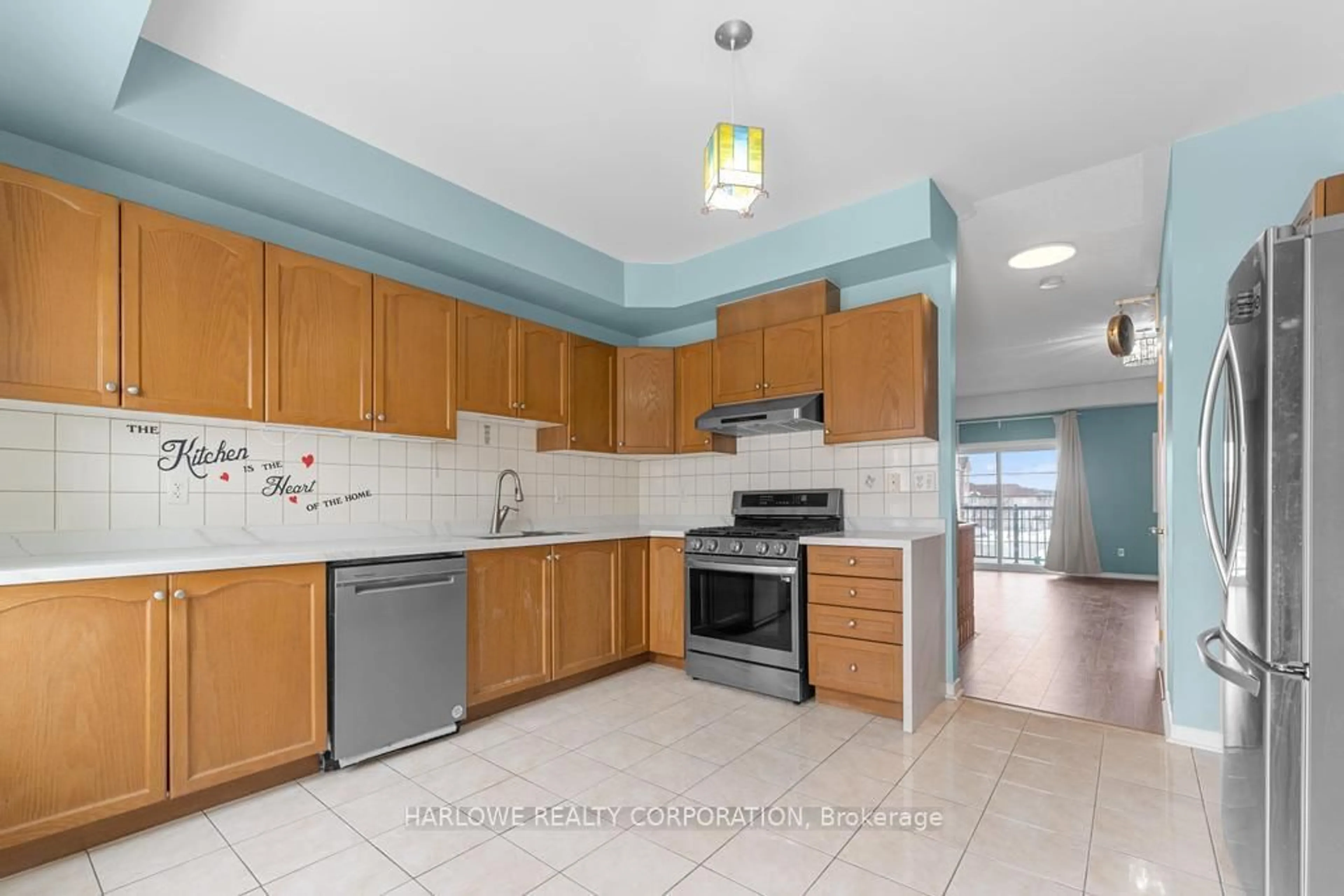 Standard kitchen, ceramic/tile floor for 305 Monarch Ave, Ajax Ontario L1S 0C2