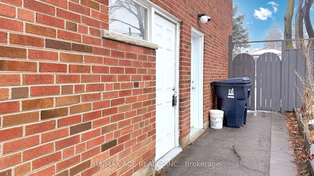 Additional property image - 1771 Pharmacy Ave