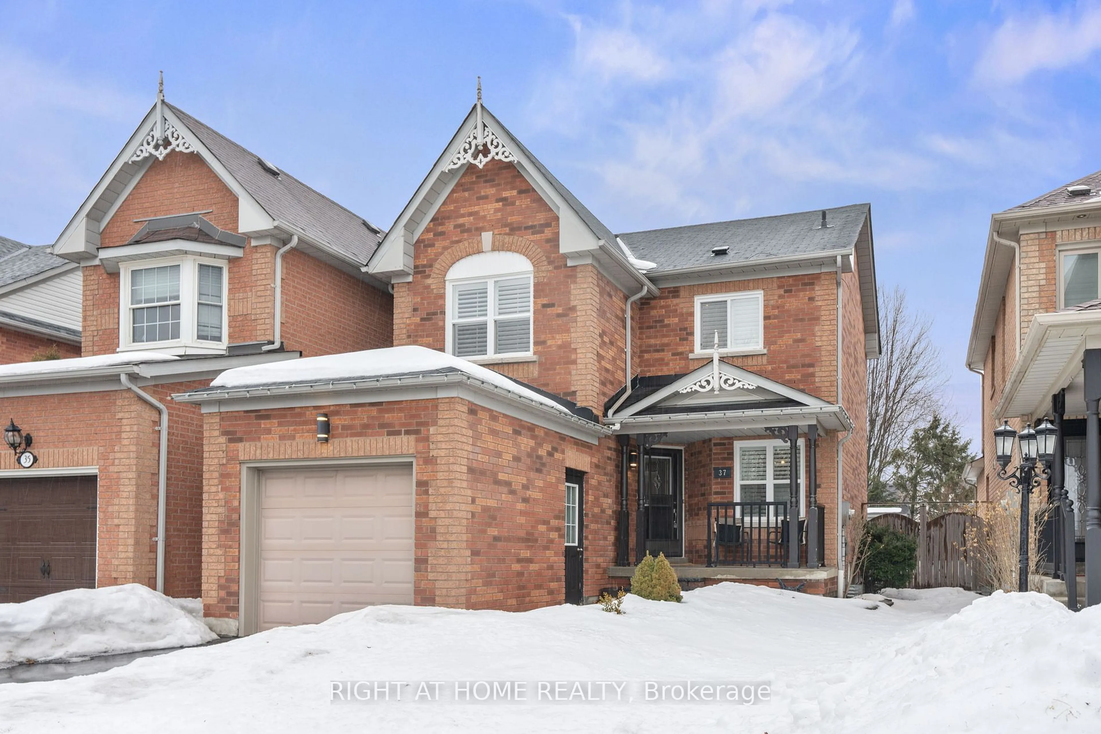 Home with brick exterior material, street for 37 St.Thomas St, Whitby Ontario L1M 1G1