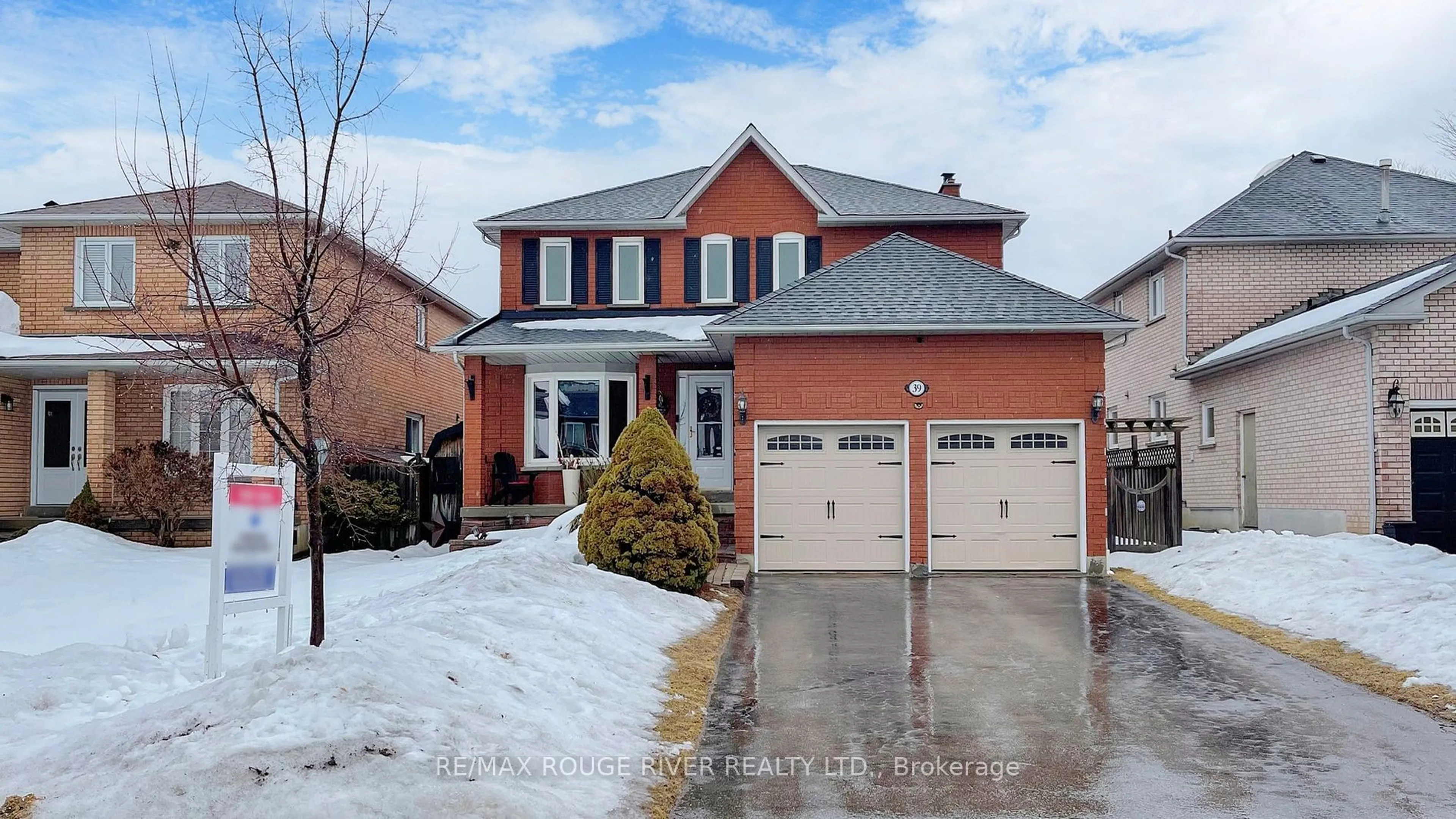 Home with brick exterior material, street for 39 Falstaff Cres, Whitby Ontario L1R 1W3