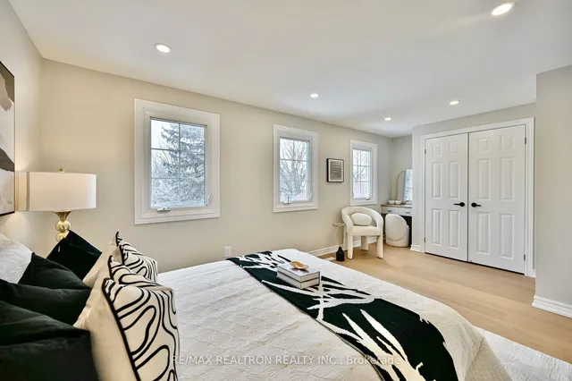 Additional property image - 28 Baronial Crt