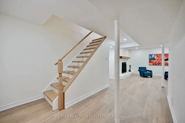 Additional property image - 28 Baronial Crt