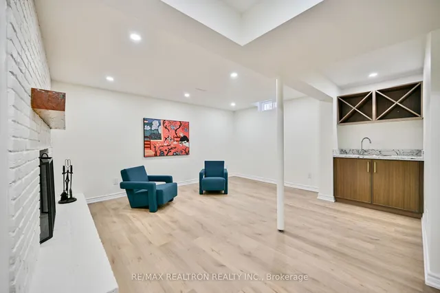 Additional property image - 28 Baronial Crt