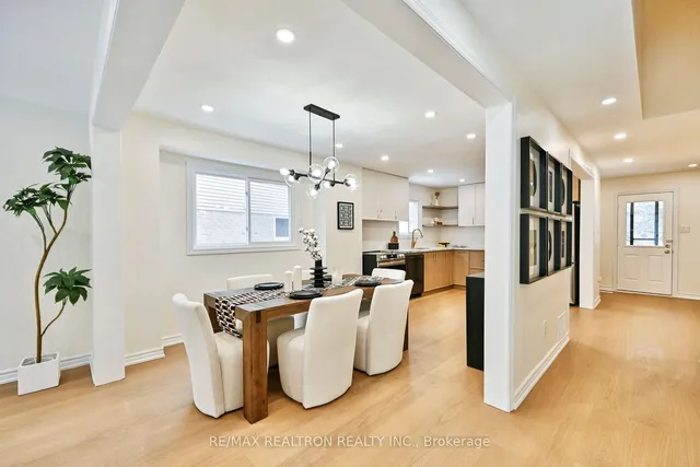 Additional property image - 28 Baronial Crt