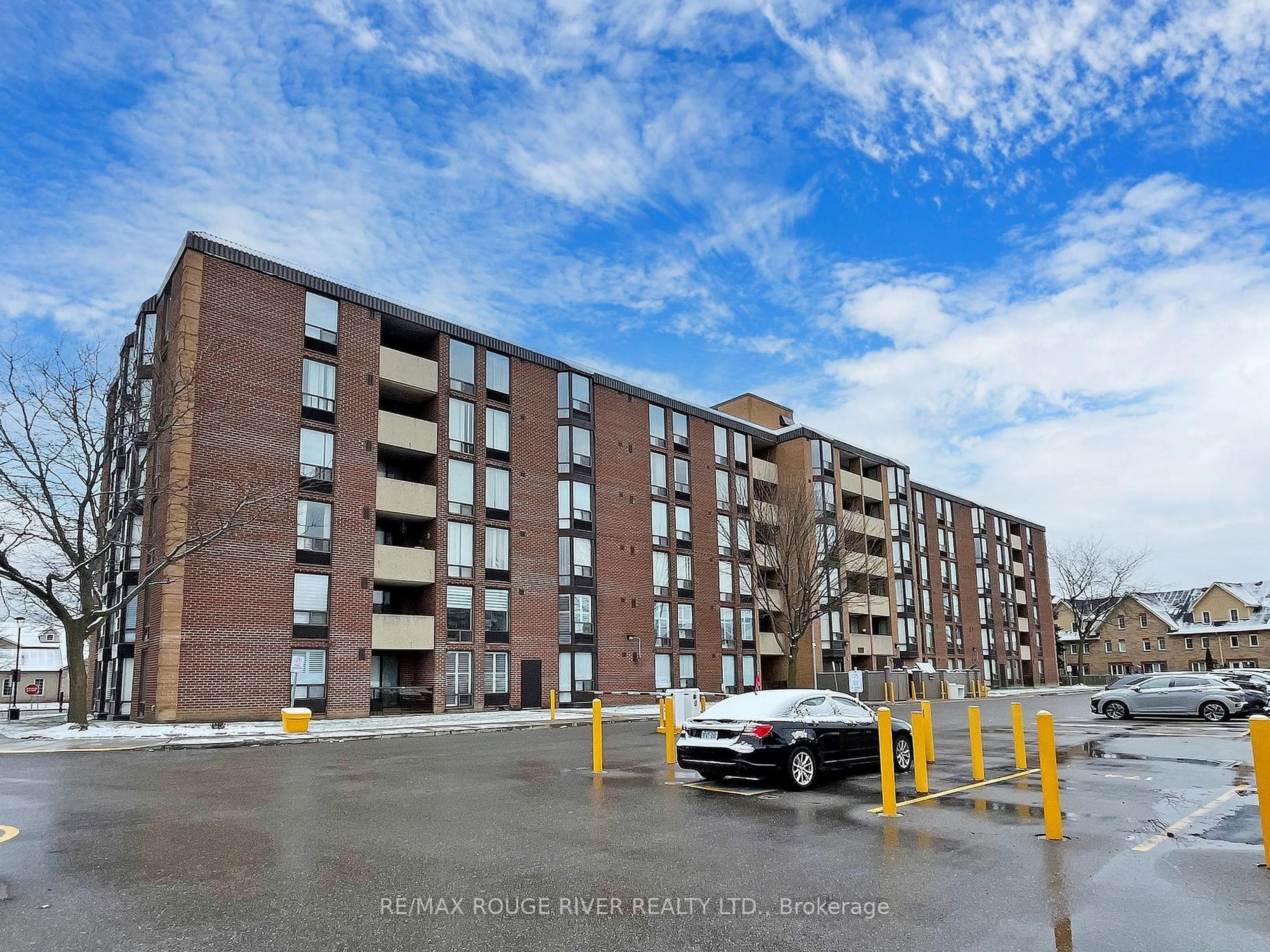 Unknown for 1530 Pickering Pkwy #305, Pickering Ontario L1V 3V8